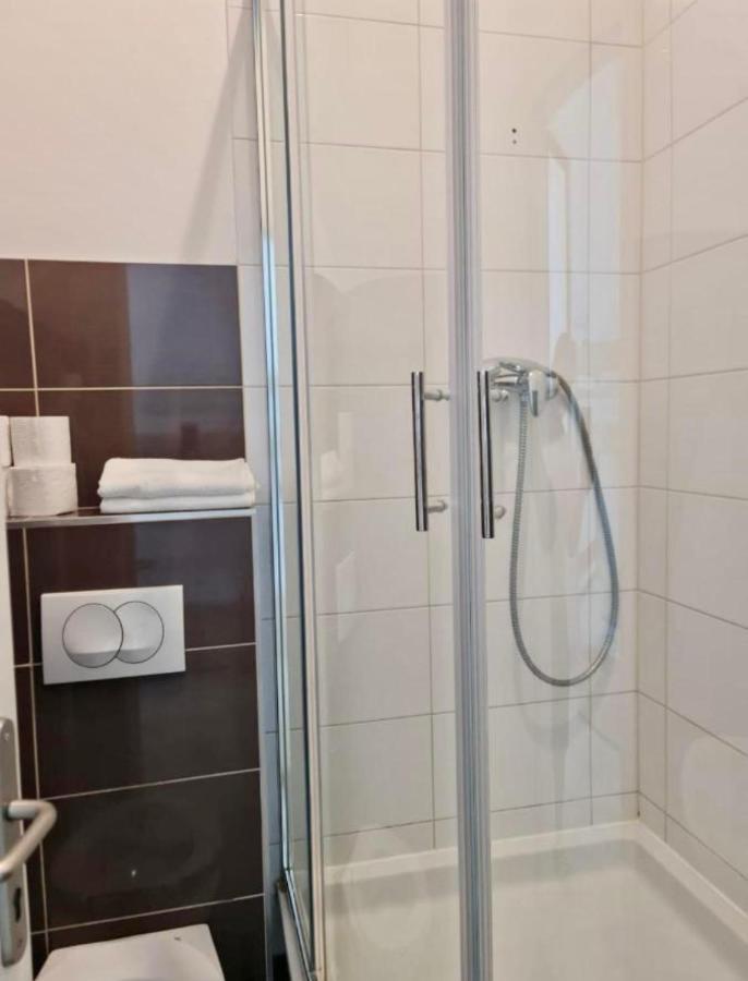 Bishnu Hostel Zagrzeb Zewnętrze zdjęcie
